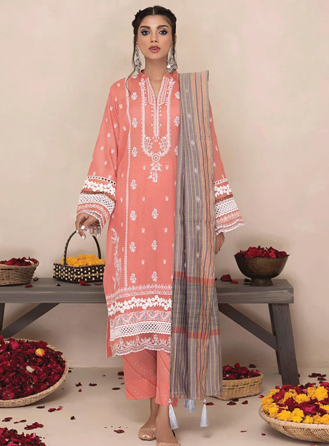 Lakhany Embroidered Lawn Unstitched 3 Piece Suit - LSM23SS LG-SK-0052