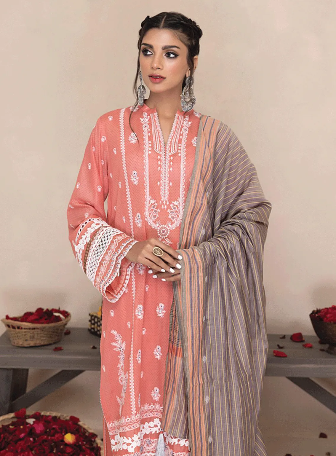 Lakhany Embroidered Lawn Unstitched 3 Piece Suit - LSM23SS LG-SK-0052