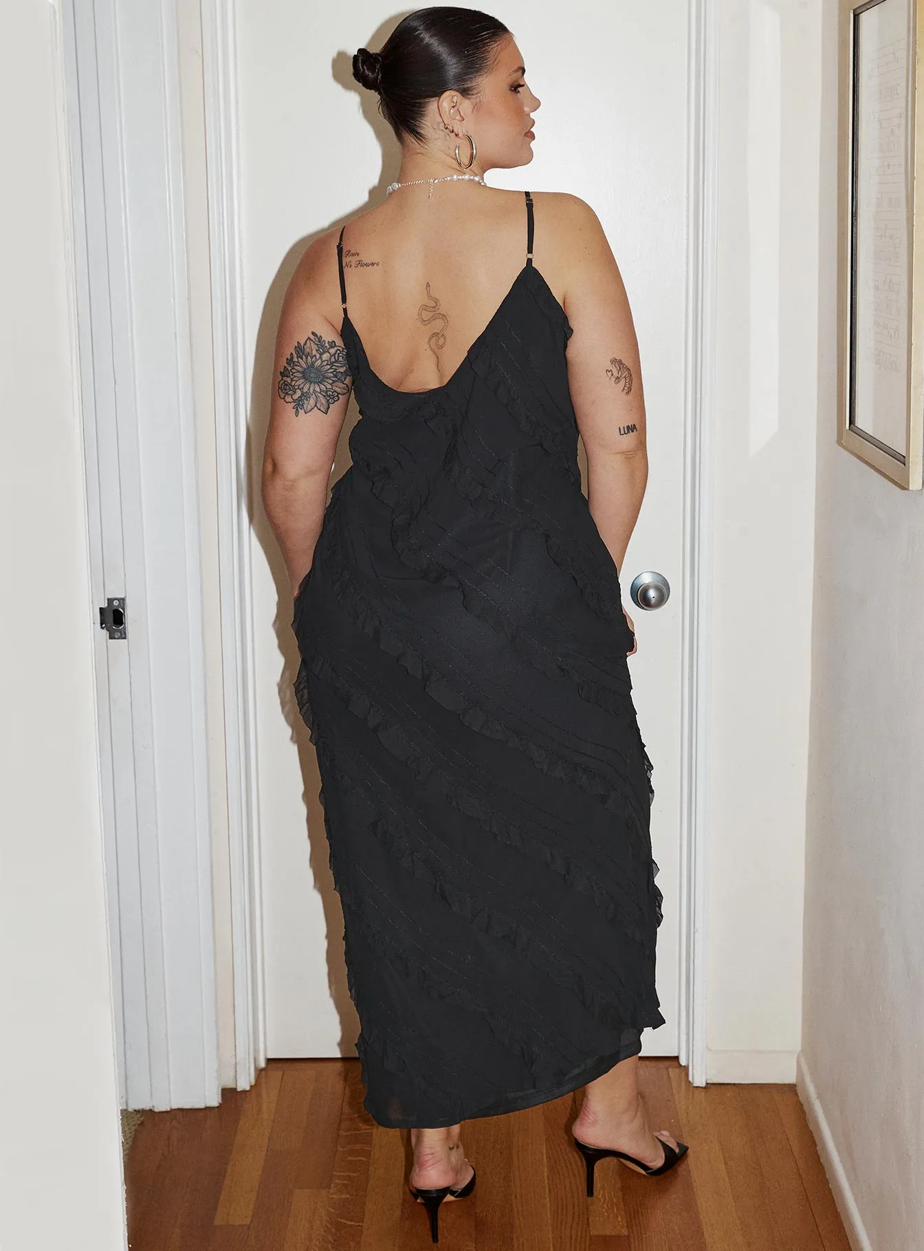 Lars Maxi Dress Black Curve