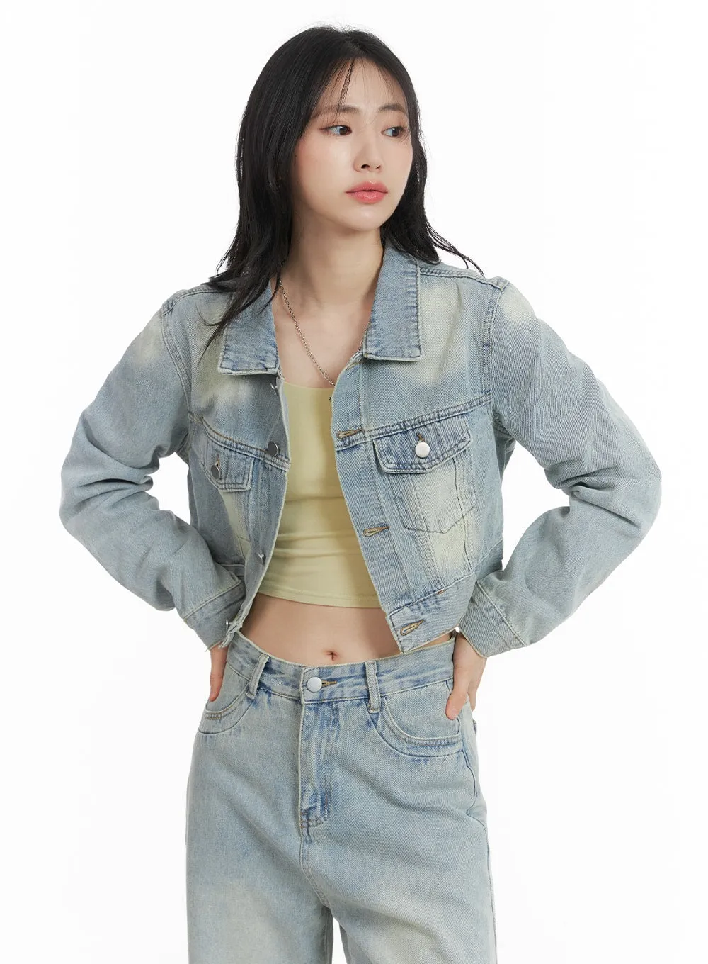 Light Washed Denim Jacket and Jeans Set OM408