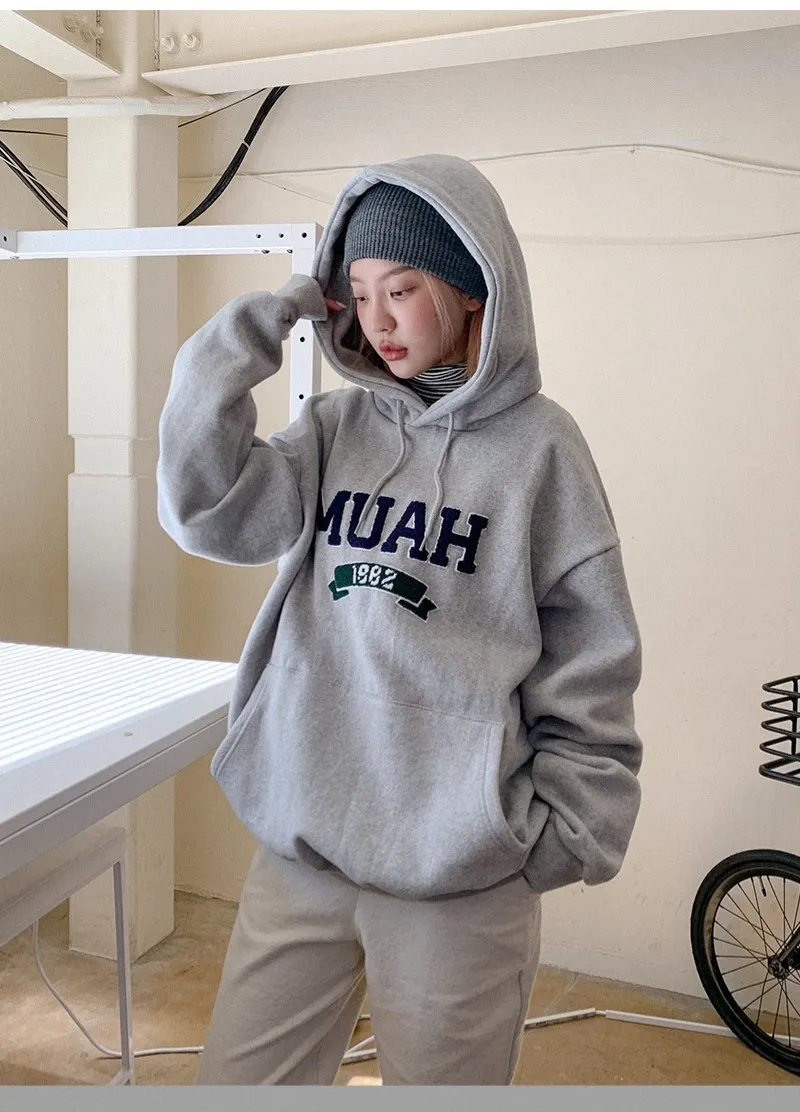 muahmuah  |Unisex Street Style Long Sleeves Logo Hoodies & Sweatshirts