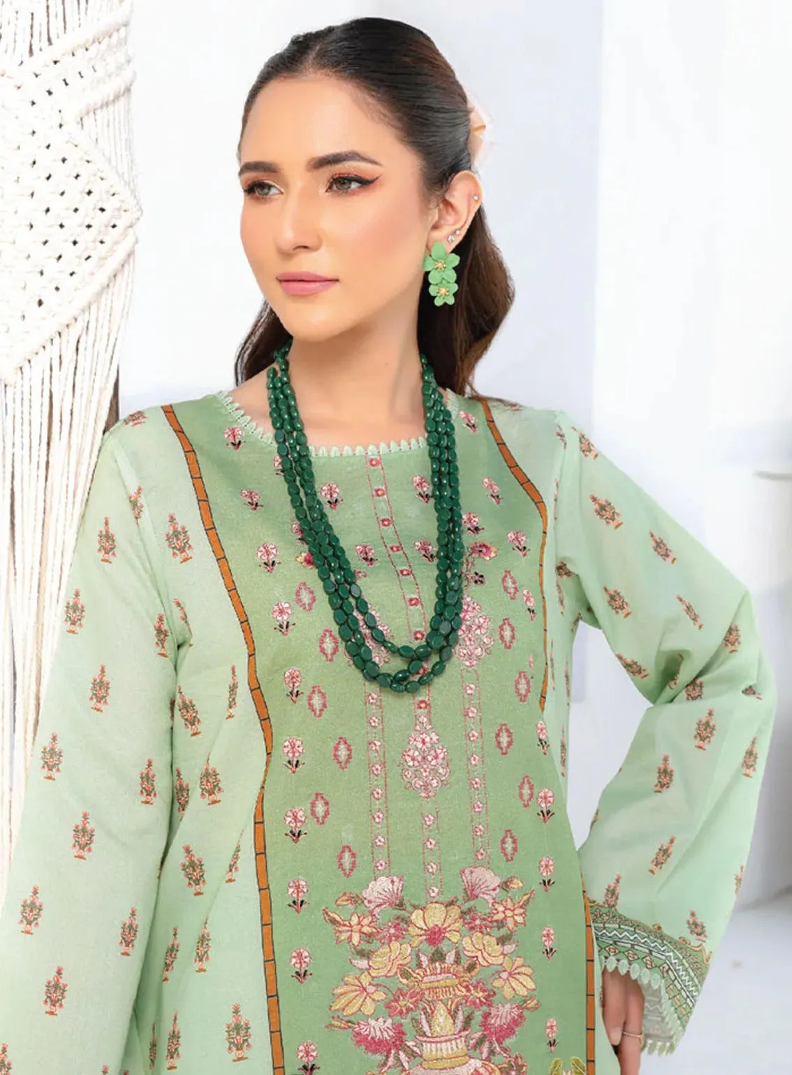 Saira Bano By Humdum Embroidered Lawn 3 Piece Unstitched Suit HD24S D-02