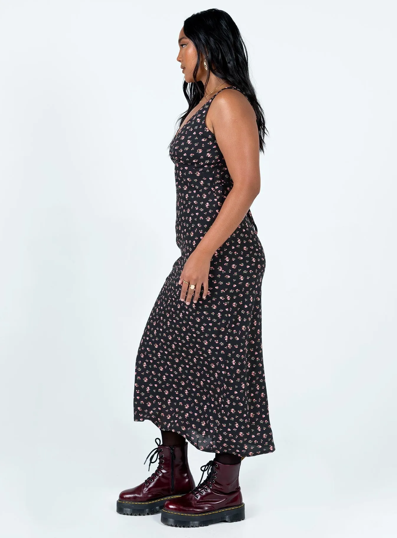 Sariah Maxi Dress Black Petite