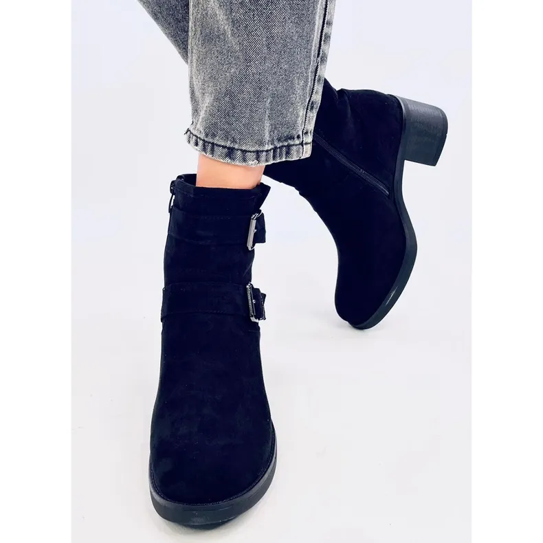 Teoo Black wide heel boots