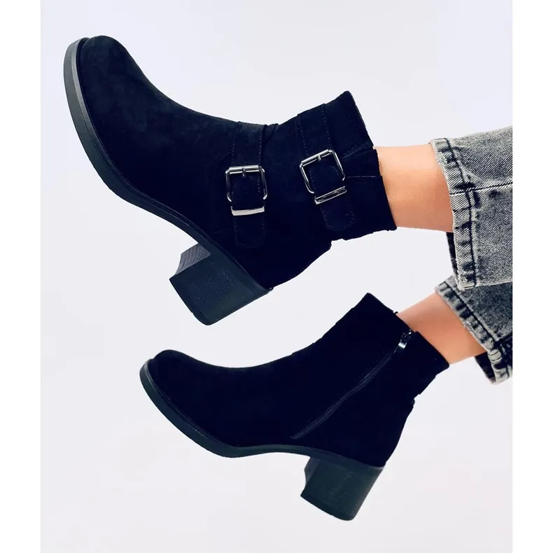 Teoo Black wide heel boots